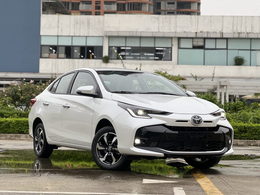 Cập nhật giá xe Toyota Vios 2024 mới nhất, xe giảm giá lên tới 30 triệu, hỗ trợ đăng ký, trả góp, giao xe tại nhà. 